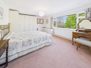 MASTER BEDROOM- click for photo gallery